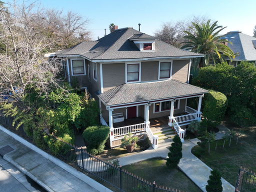 listing main photo