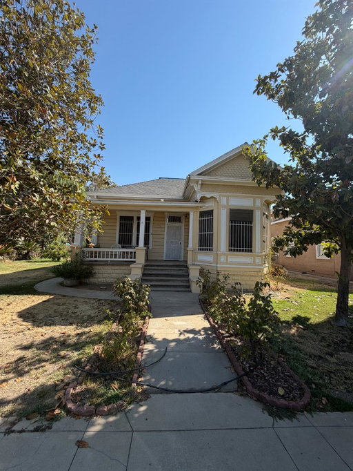 listing main photo