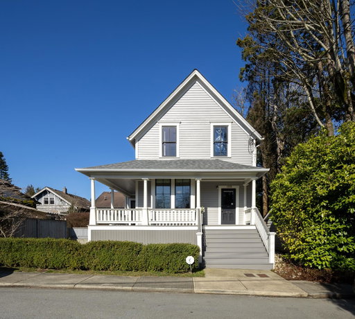 listing main photo