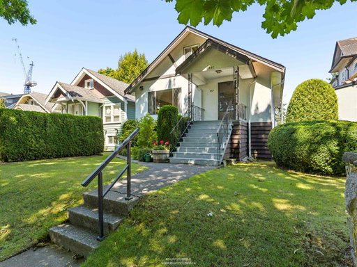 listing main photo