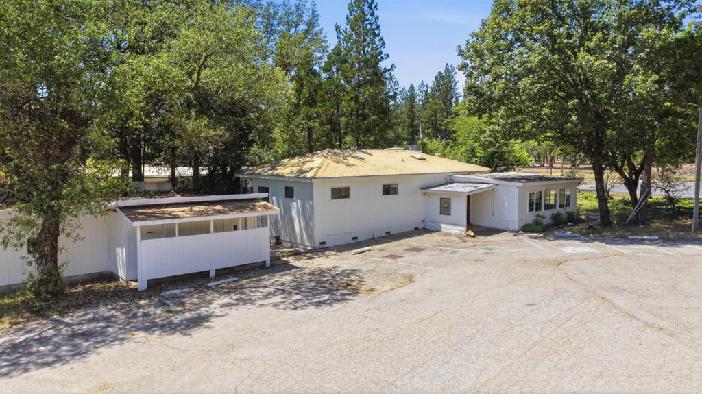 16920 Willow Glen Rd, Brownsville, CA 95919