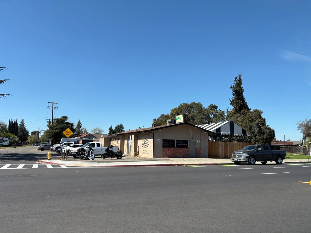 1305 N Main St, Manteca, CA 95336