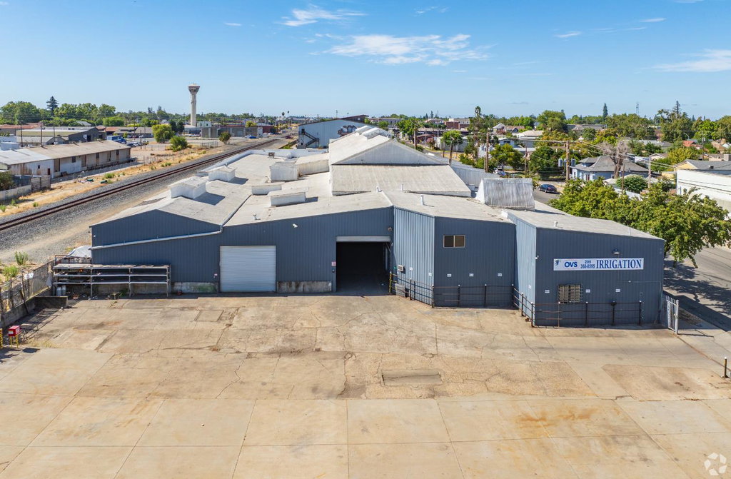 418 N Sacramento St, Lodi, CA 95240