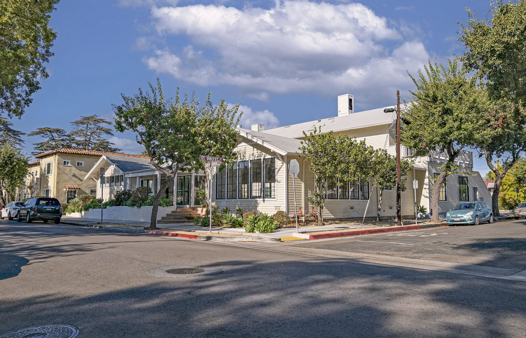 220 W Canon Perdido St,Unit 3, Santa Barbara, CA 93101