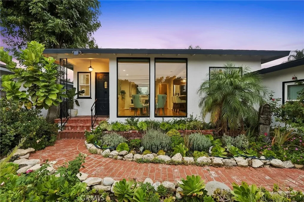 211 N Western Ave, San Pedro, CA 90732