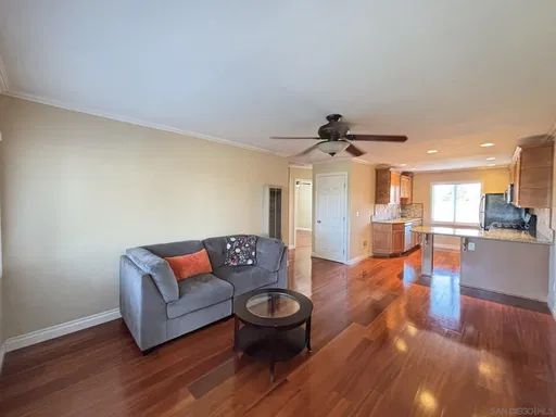 listing main photo