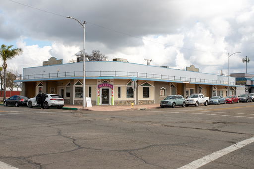 listing main photo