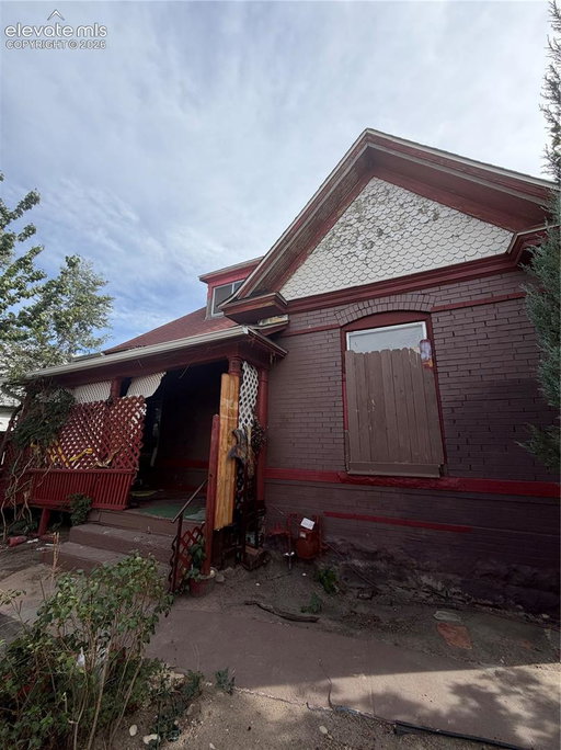 listing main photo