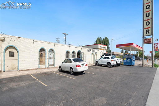 listing main photo