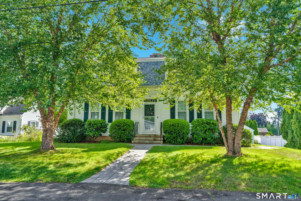 59 Spring Rock Rd, Branford, CT 06405