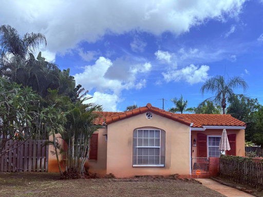 listing main photo