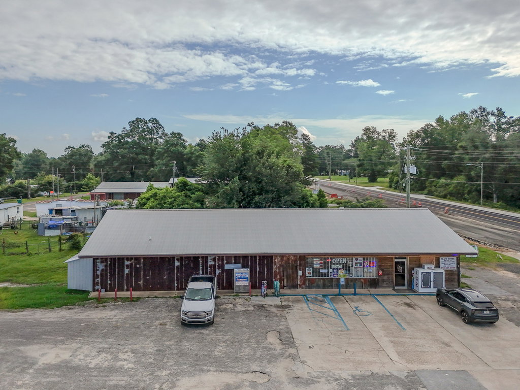3612 Washington St, Chipley, FL 32428