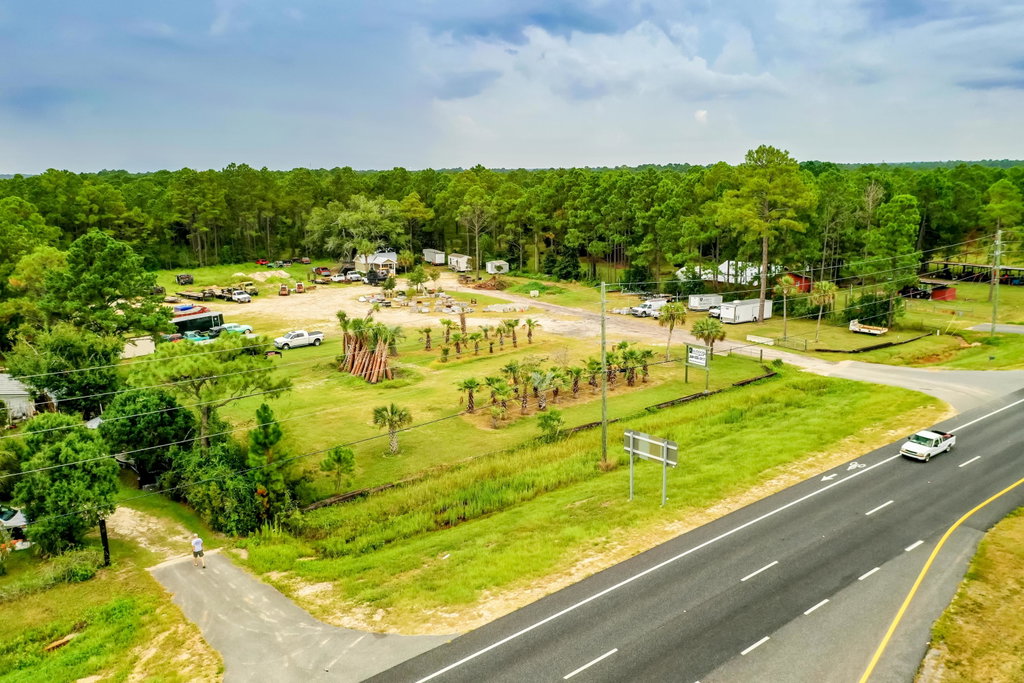20502 Us Highway 331, Freeport, FL 32439