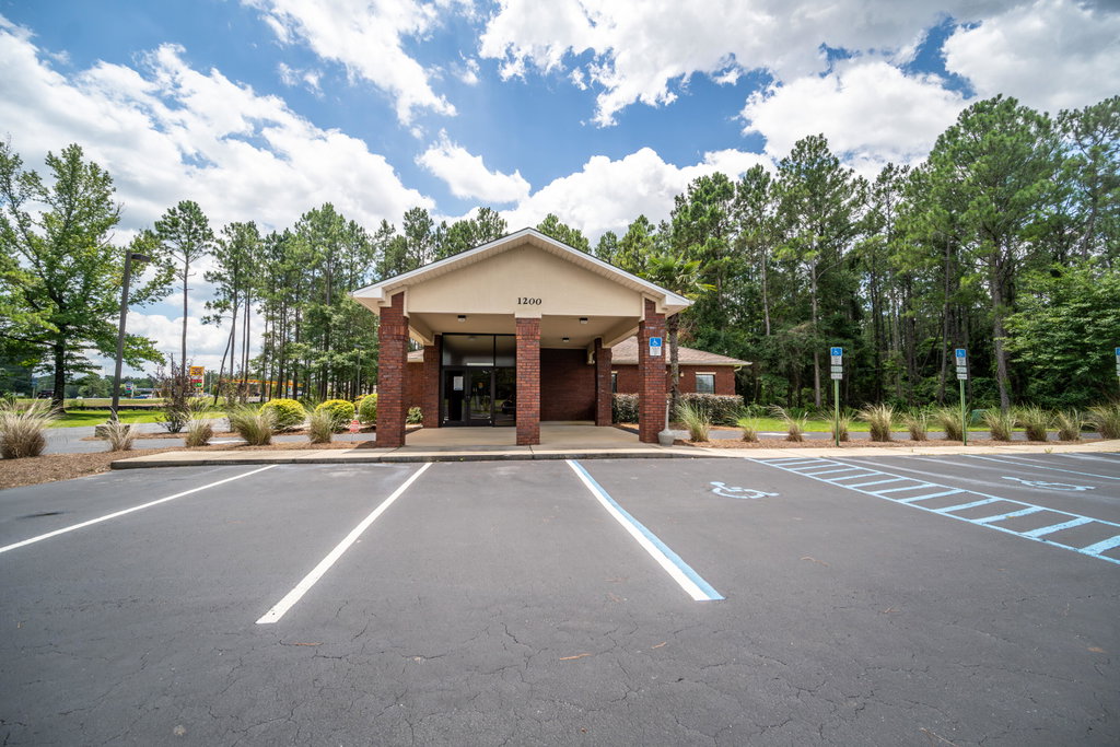 1200 Henley Ln, Baker, FL 32531