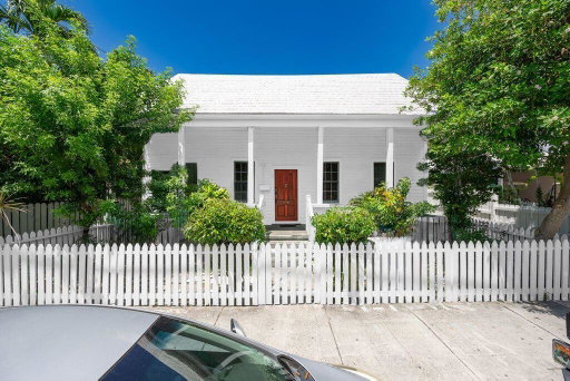 listing main photo