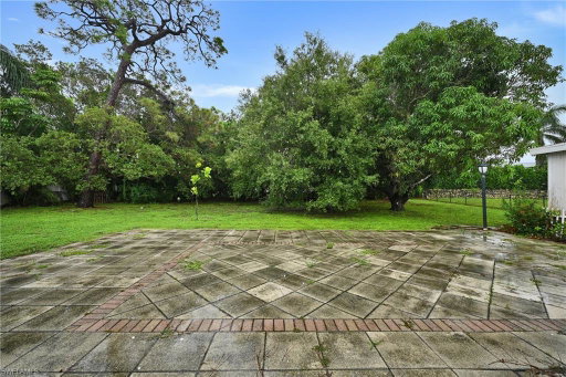 listing main photo