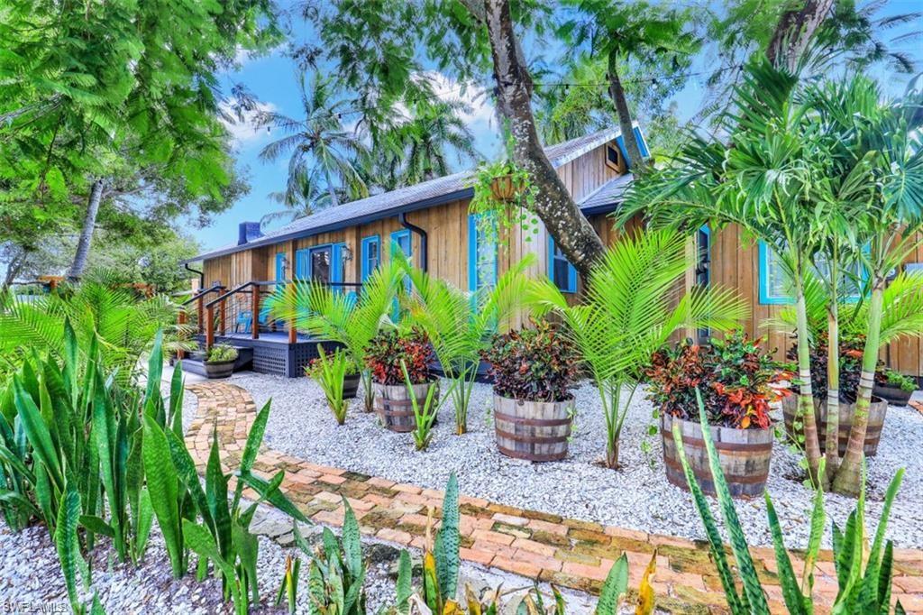 2204 Brevard Ave, Fort Myers, FL 33901
