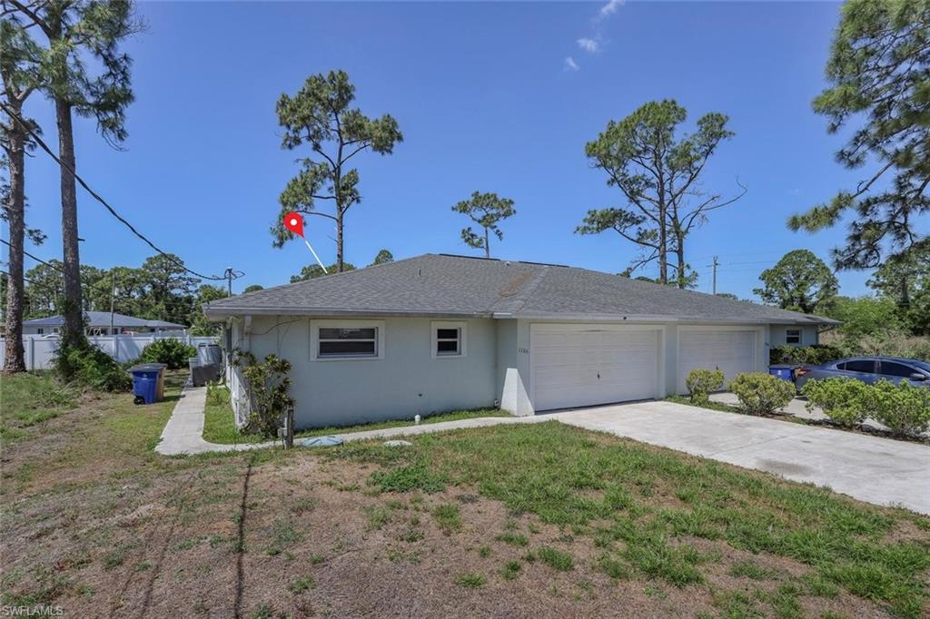 1104-1106 Circle Dr, Lehigh Acres, FL 33973