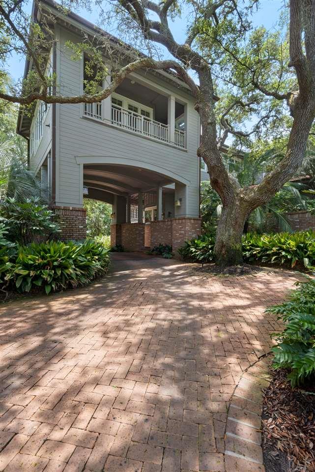 67 Shoreline Dr, Gulf Breeze, FL 32561 Home for Sale