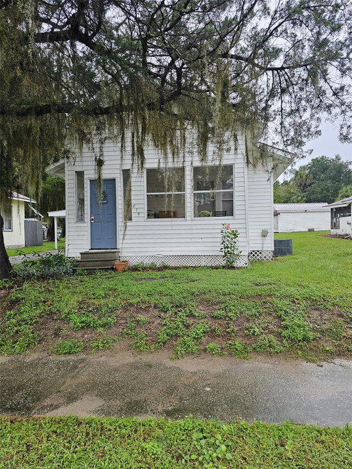 listing main photo