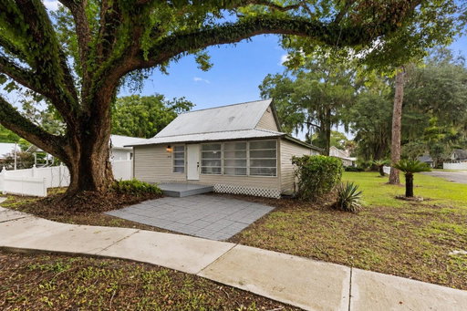 listing main photo