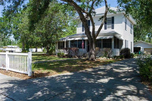 listing main photo