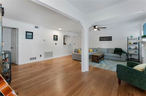 listing main photo