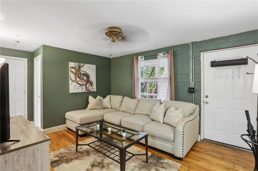 listing main photo