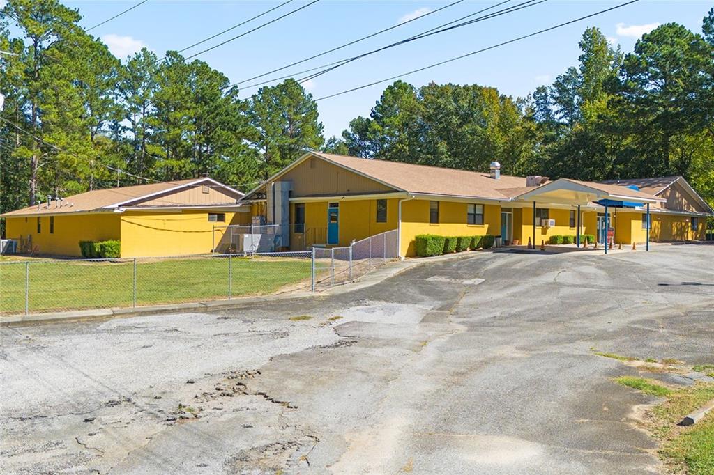4433 Roundfield Rd, Macon, GA 31210