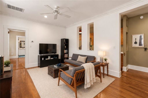 listing main photo