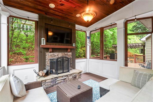 listing main photo