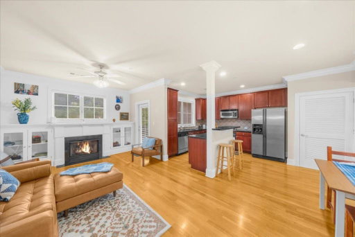 listing main photo