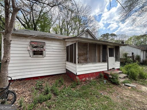 listing main photo