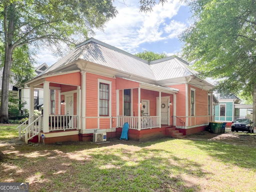 listing main photo