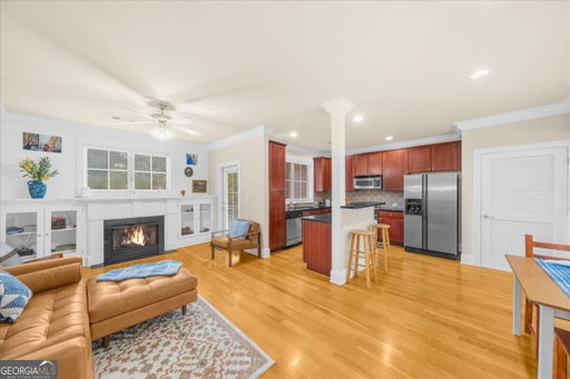 listing main photo