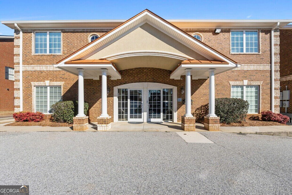 360 Racetrack Rd, McDonough, GA 30252