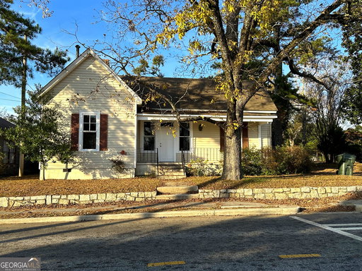 listing main photo
