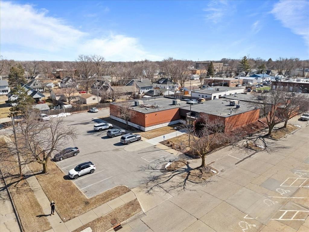 211 Sw Walnut St, Ankeny, IA 50023
