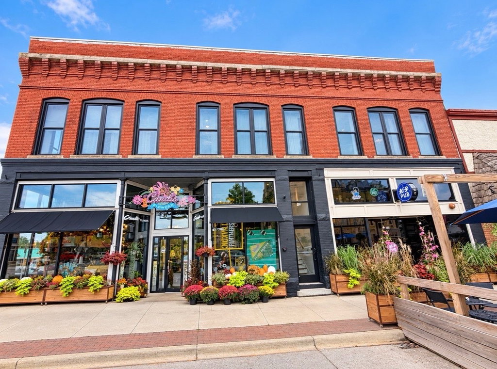 101 3Rd St, Knoxville, IA 50138