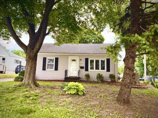 listing main photo