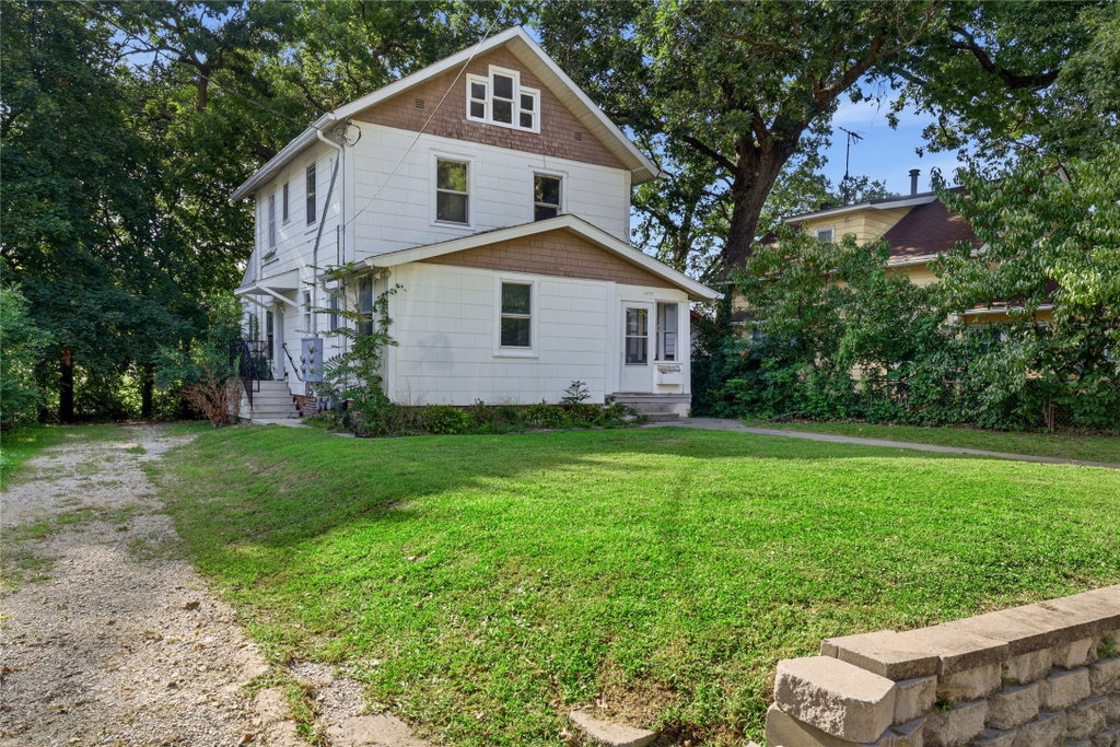 1438 33Rd St, Des Moines, IA 50311