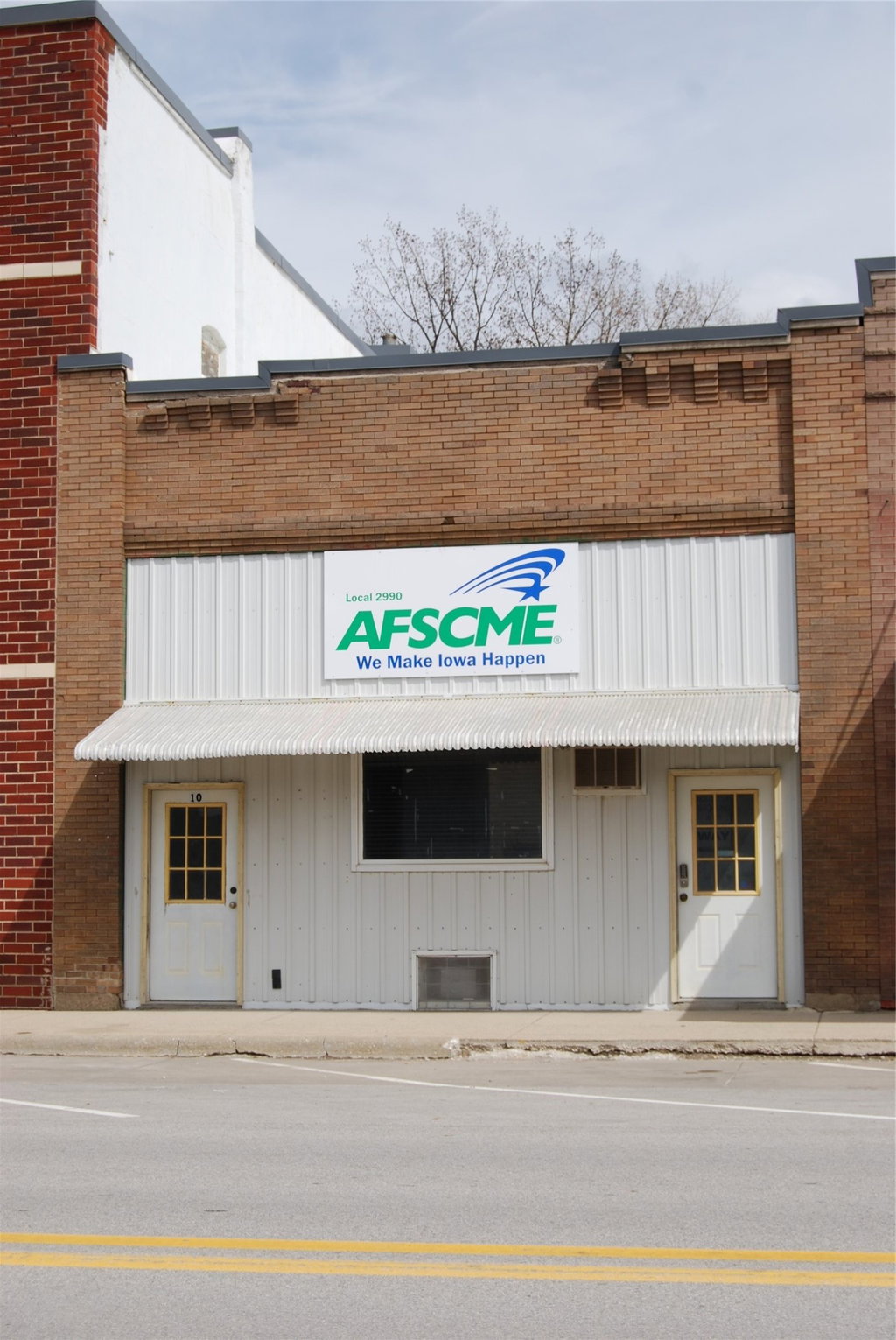 113 S Main St, Woodward, IA 50276