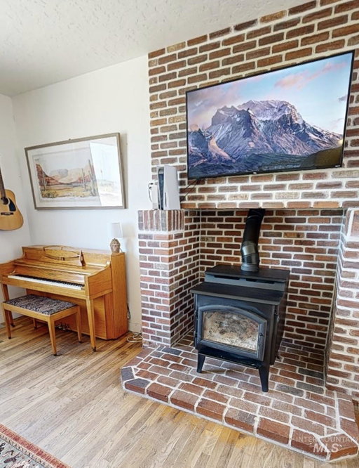 listing main photo