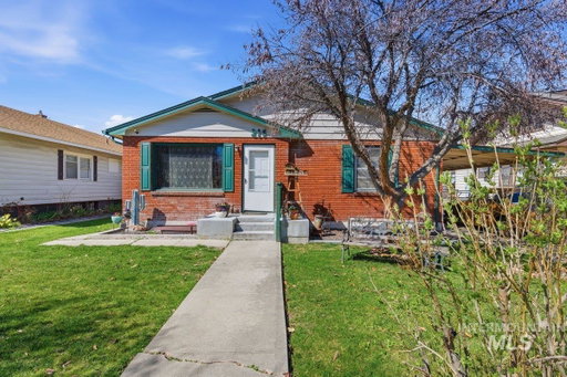 listing main photo