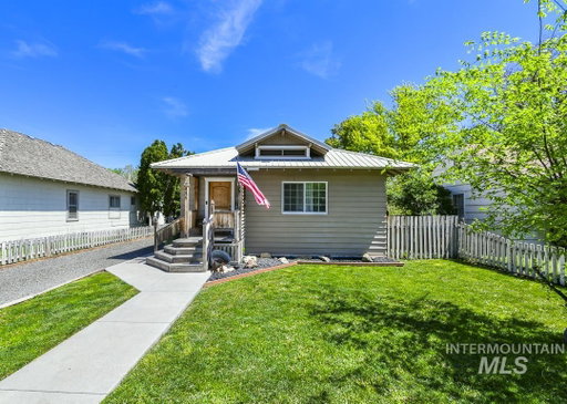 listing main photo