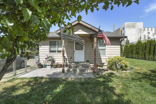 listing main photo