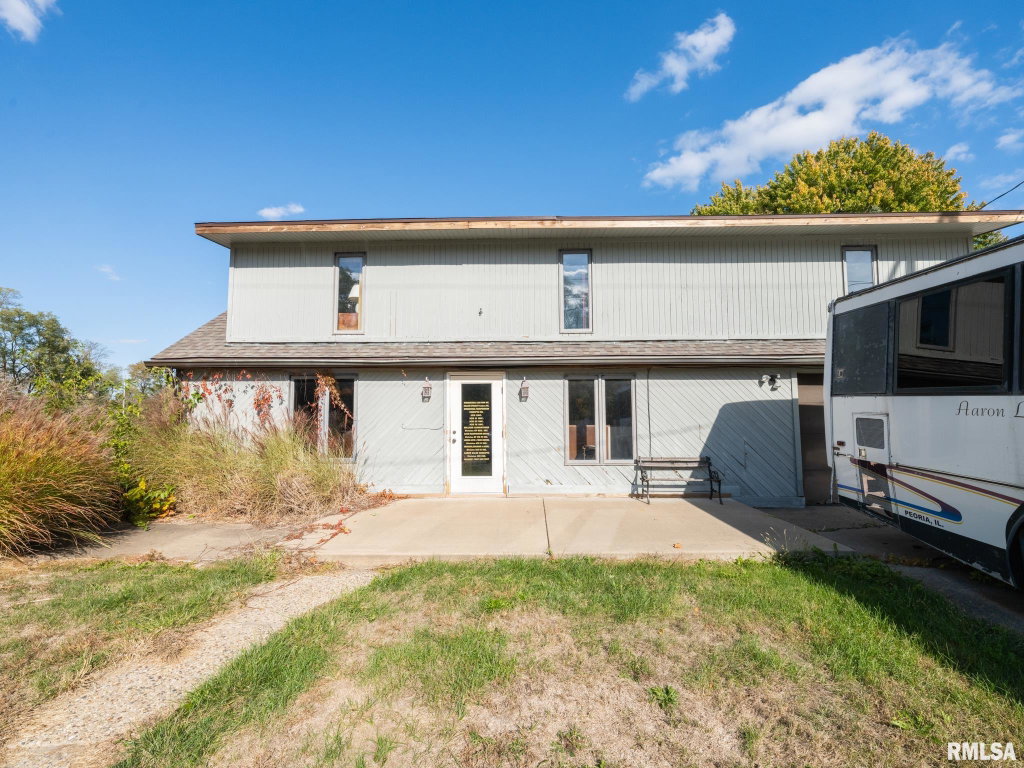 4611 W Middle Rd, Peoria, IL 61605