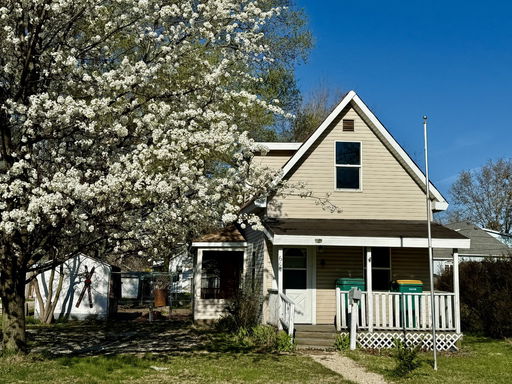 listing main photo