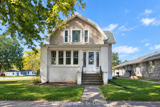 listing main photo