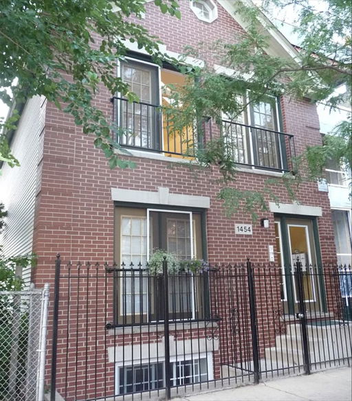 listing main photo